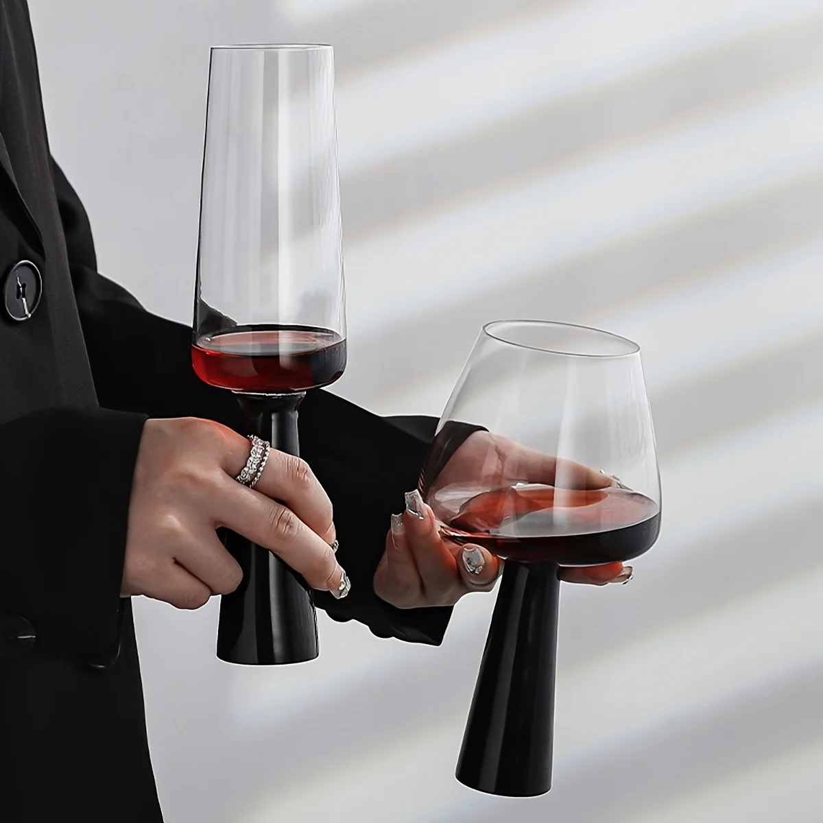 Retro Black Pillar Glass Simple Cool Round Glass Cups Creative Handmade Glass Wine Glasses Champagne Mojito Cocktail Cups Gifts